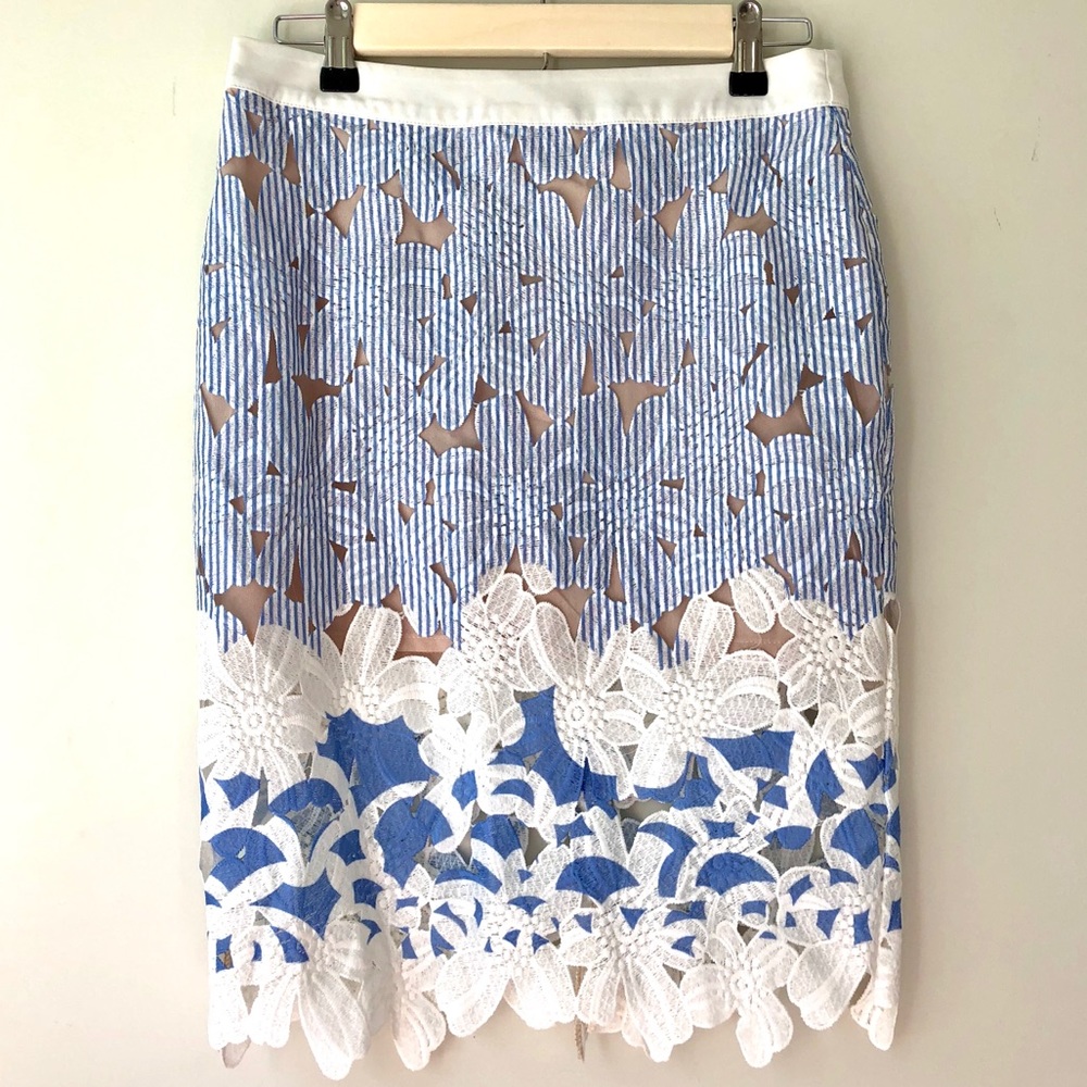 NWT. English Factory Lace Floral Skirt